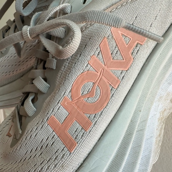 Hoka one one Bondi 8 women’s size 7.5B - Picture 9 of 16